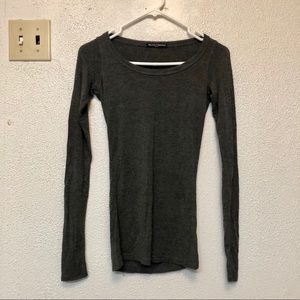 Brandy Melville basic long sleeve top